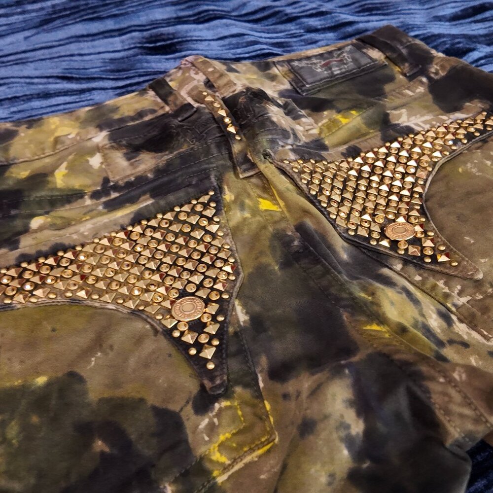 Robins jean, green and gold, waist 31-32 and 28 inseam.